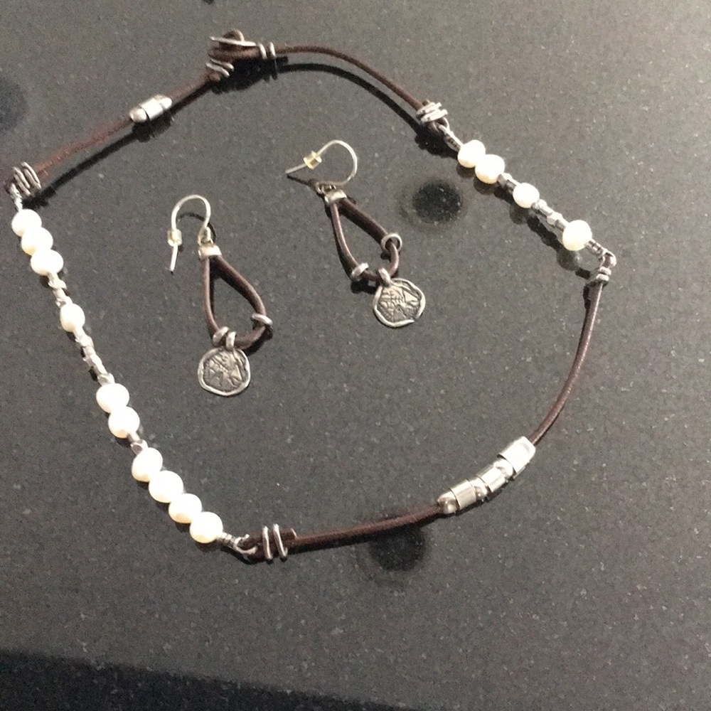 Necklace & matching earrings